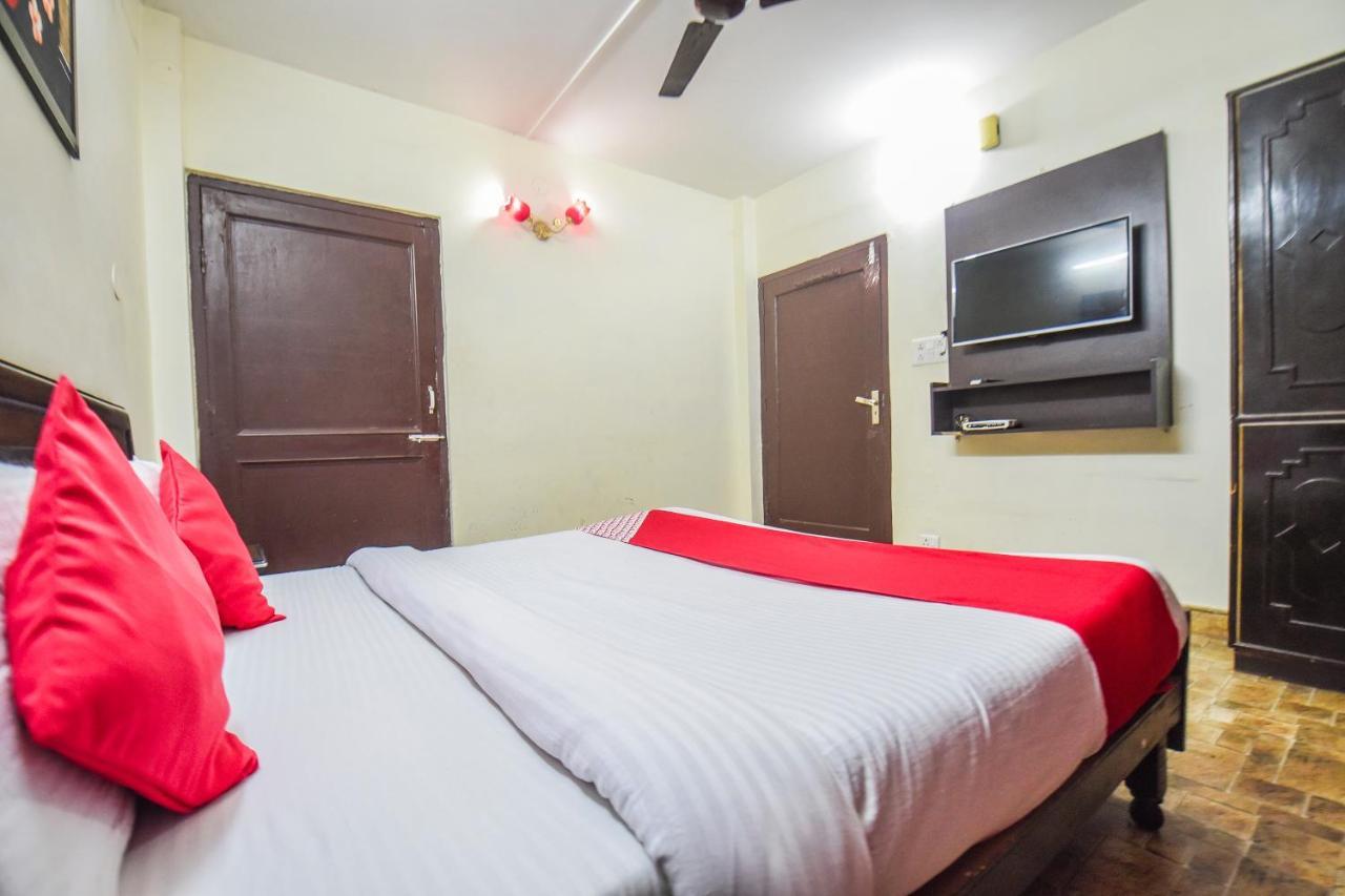 Oyo 7905 Holiday Inn Dalhousie Esterno foto
